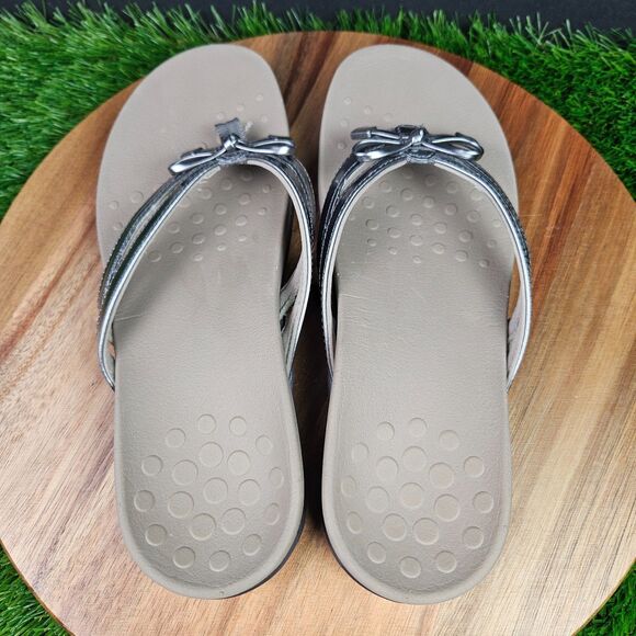 Vionic Bella X Sandals Women’s Size 7.5 Pewter Metallic Slip On Thong Flip Flop - Picture 7 of 11